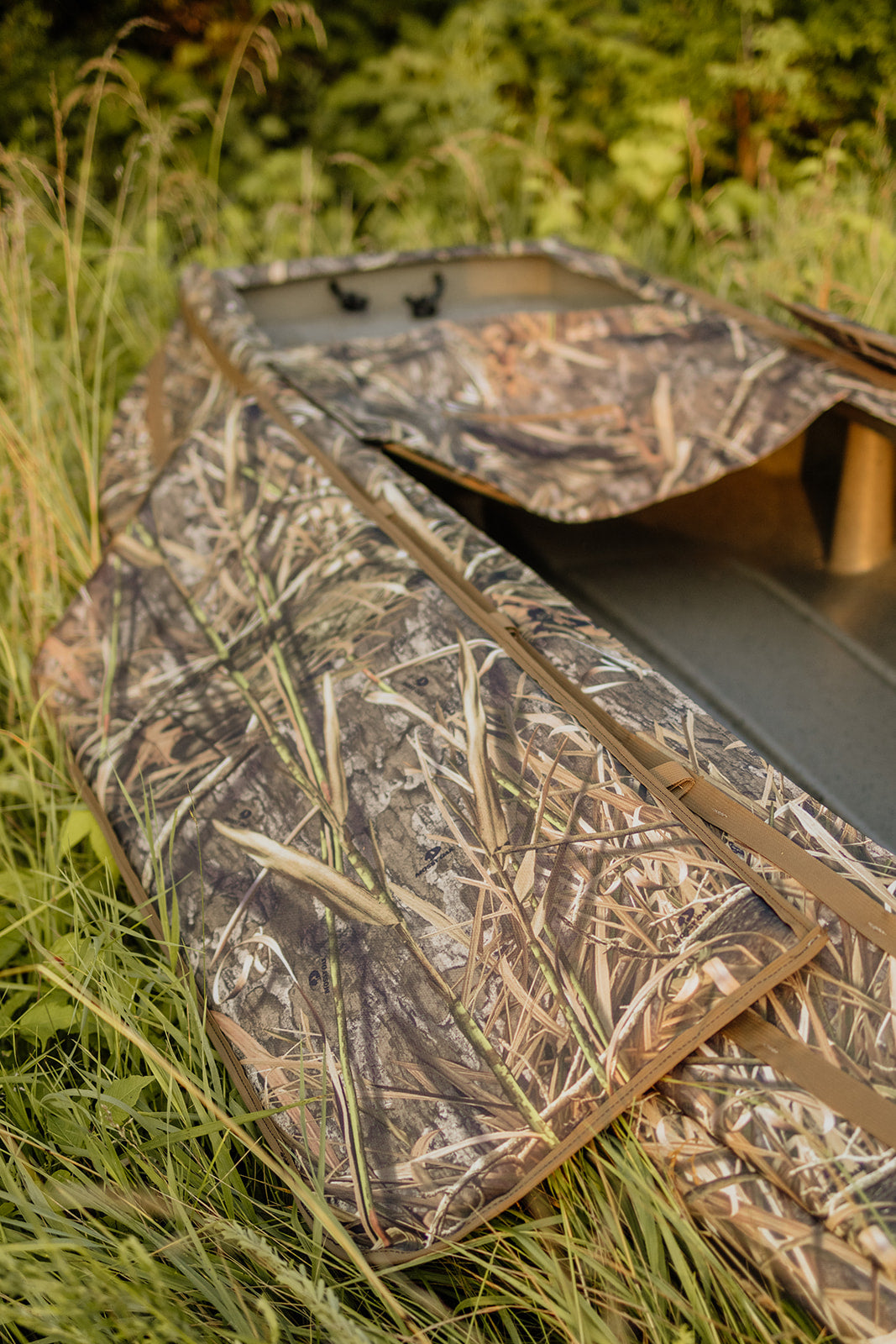 Water Feather Concealment System